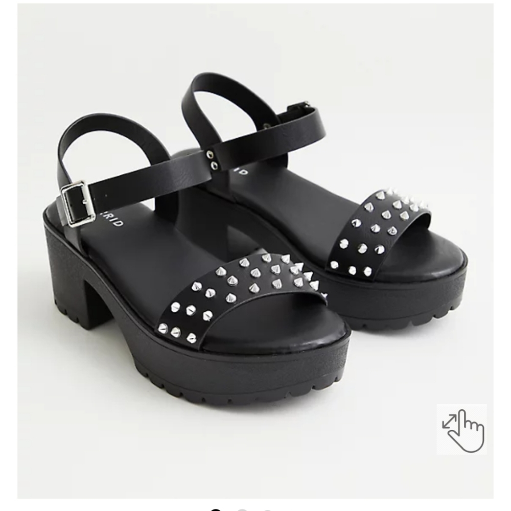 Black studded torrid heel size 11.5